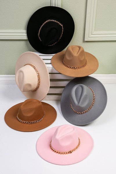 A VINTAGE PLAIN FEDORA HAT WITH GOLD CHAIN | 40HW013: PINK