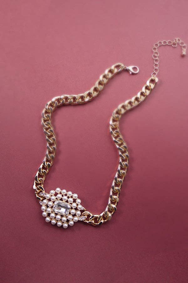 PEARL RHINESTONE PEDNAT NECKLACE | TARNISH RESISTANT: GOLD