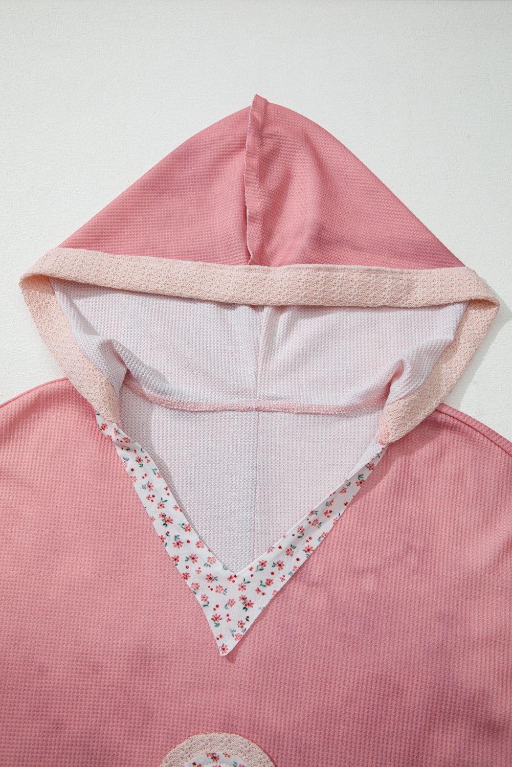 Green Floral Patched Waffle Textured Colorblock V Neck Casual Hooded Top
