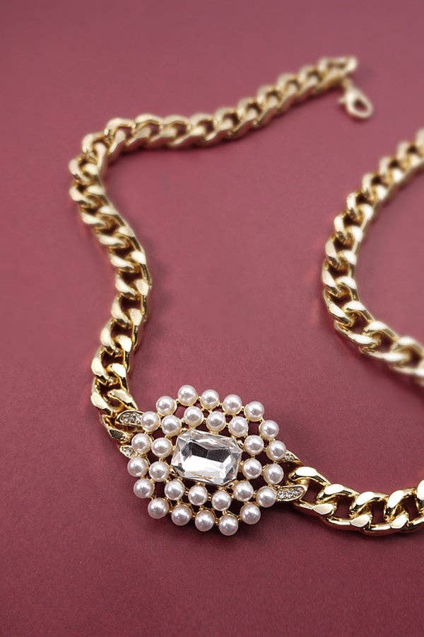 PEARL RHINESTONE PEDNAT NECKLACE | TARNISH RESISTANT: GOLD