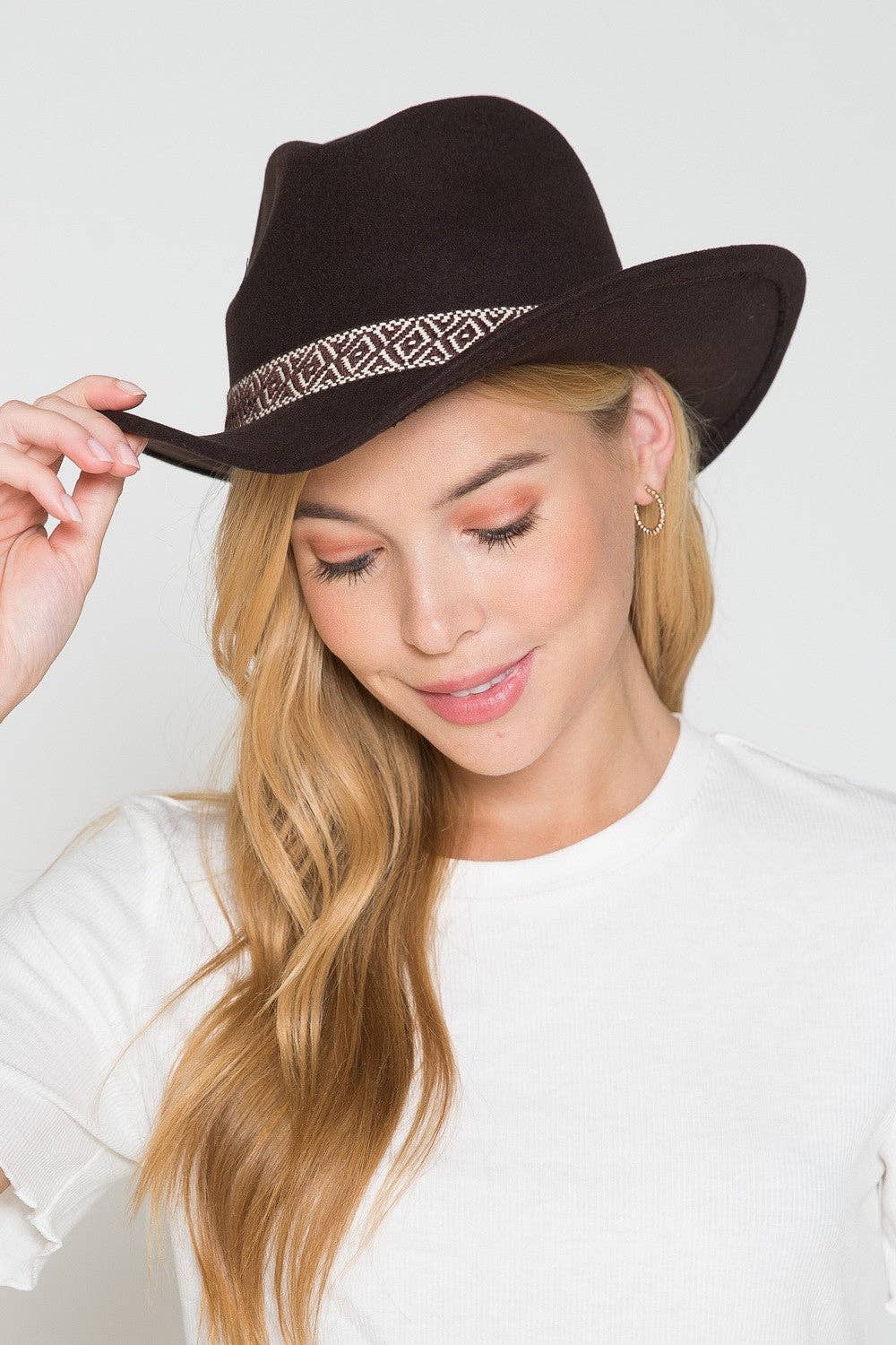 A VINTAGE CLASSIC COW BOY HAT WITH AZTEC TRIM | 40HW313: CAMEL