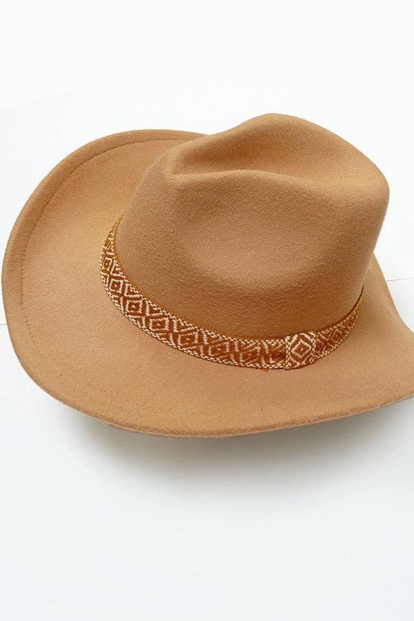 A VINTAGE CLASSIC COW BOY HAT WITH AZTEC TRIM | 40HW313: DK BROWN