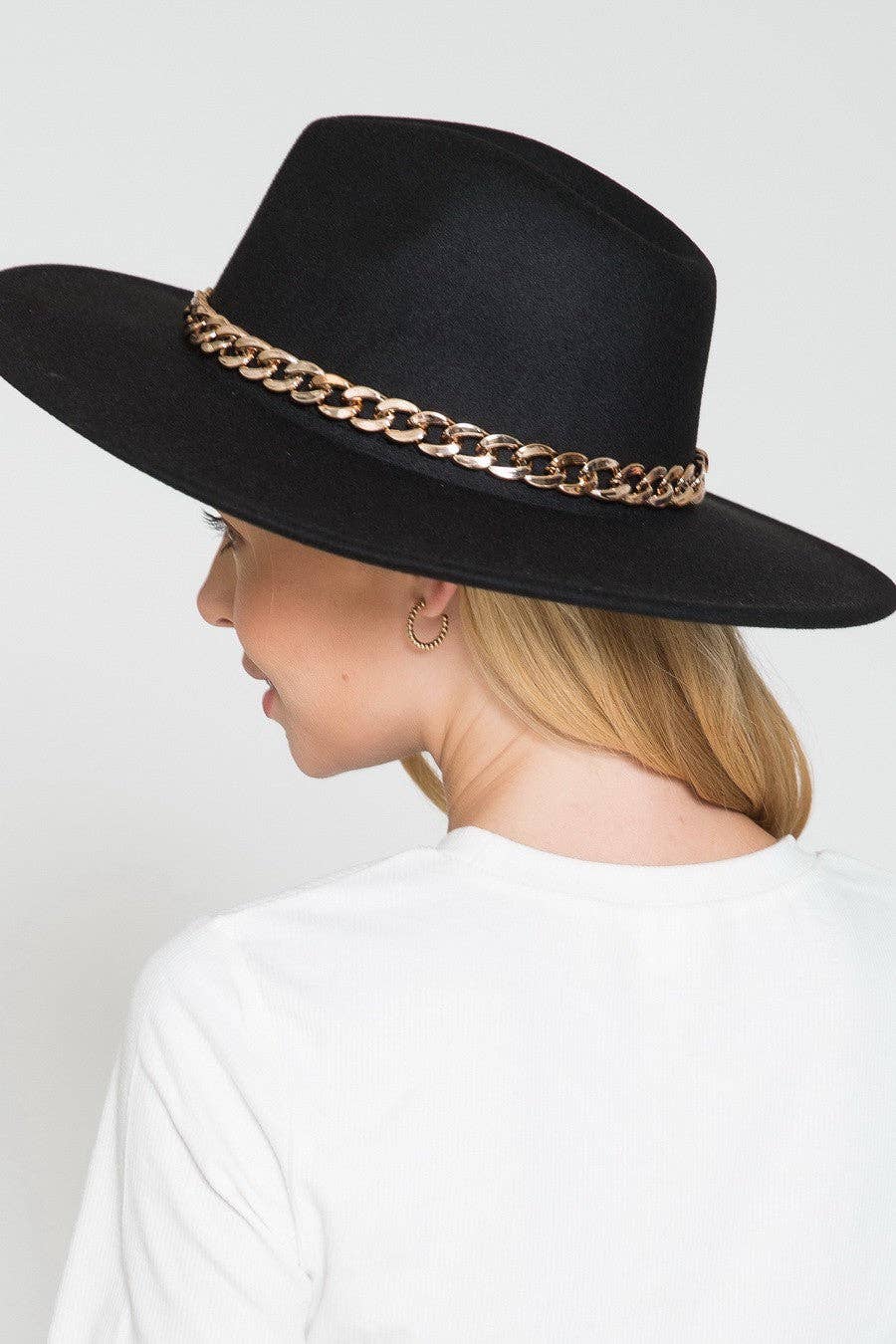 A VINTAGE PLAIN FEDORA HAT WITH GOLD CHAIN | 40HW013: PINK