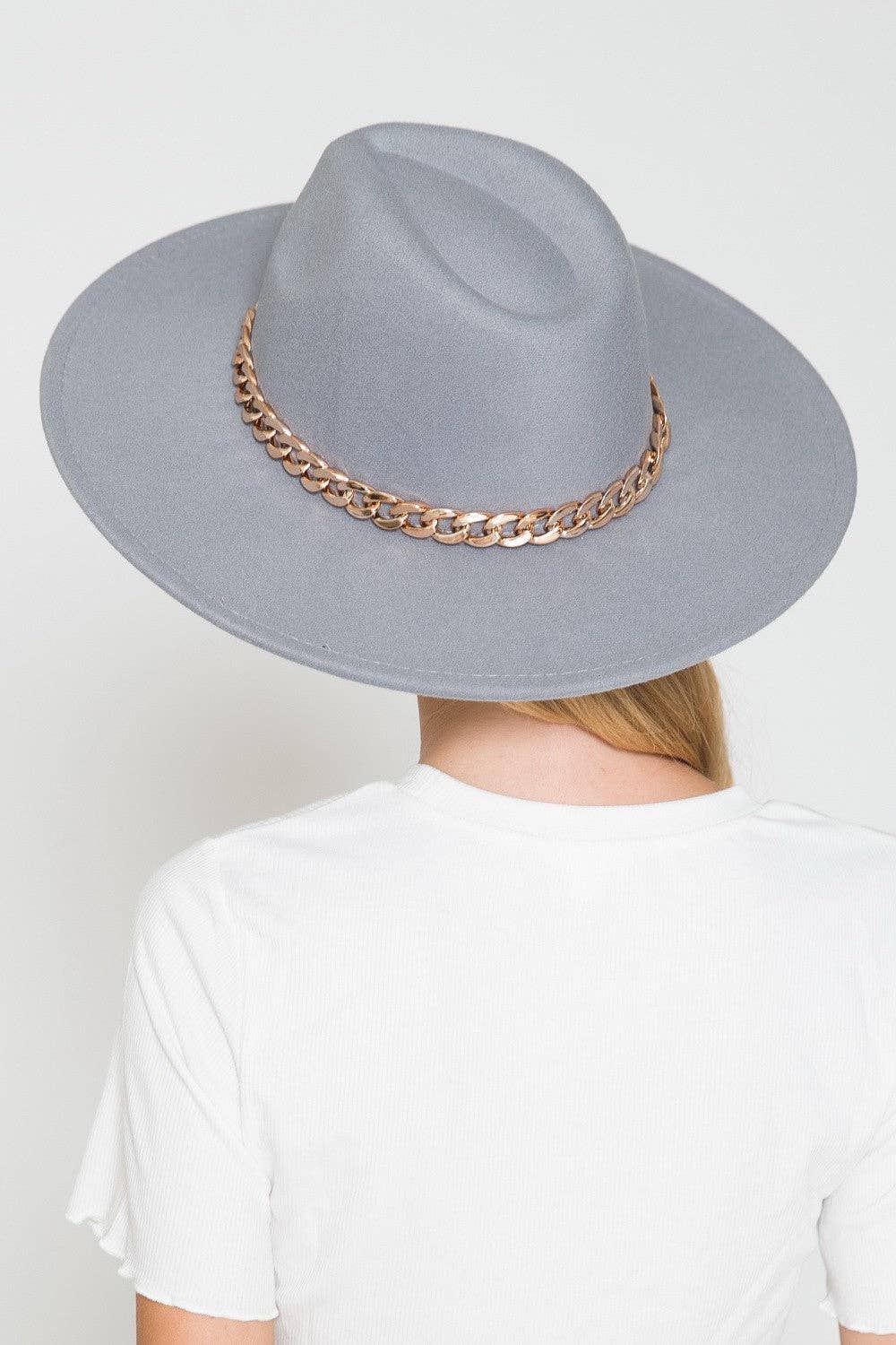 A VINTAGE PLAIN FEDORA HAT WITH GOLD CHAIN | 40HW013: PINK