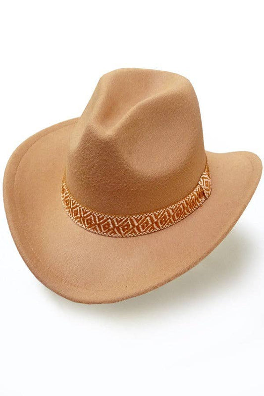 A VINTAGE CLASSIC COW BOY HAT WITH AZTEC TRIM | 40HW313: CAMEL